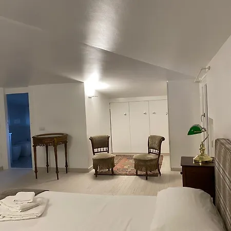 Gatto Bianco Le Mura בית הארחה