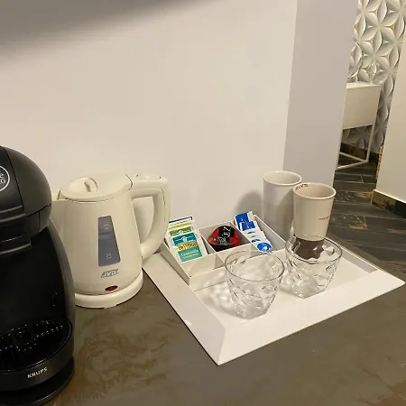 Gatto Bianco Le Mura ברגמו