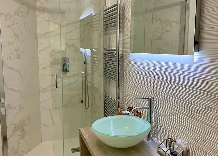 Gatto Bianco Le Mura 3*